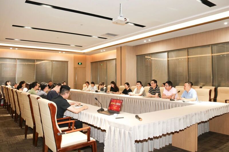 砺行致远 聚势突破！太阳成集团官网2025年中会议圆满举行